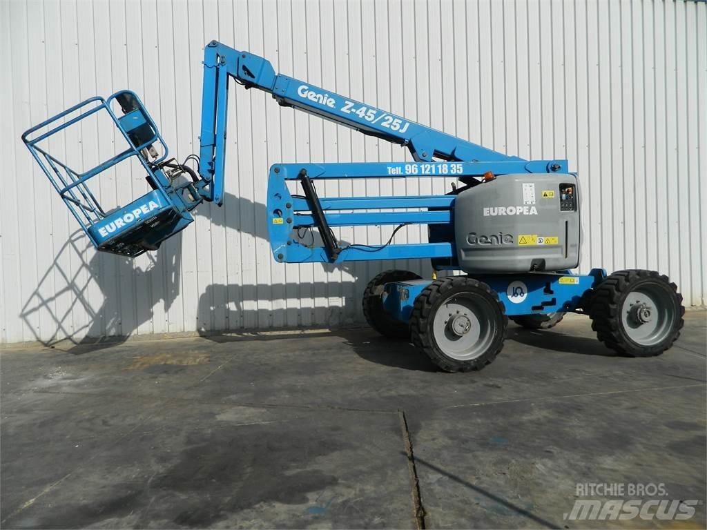 Genie Z45 25J 曲臂高空工作平台