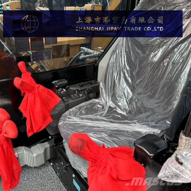 CAT 307E2 小型挖掘机