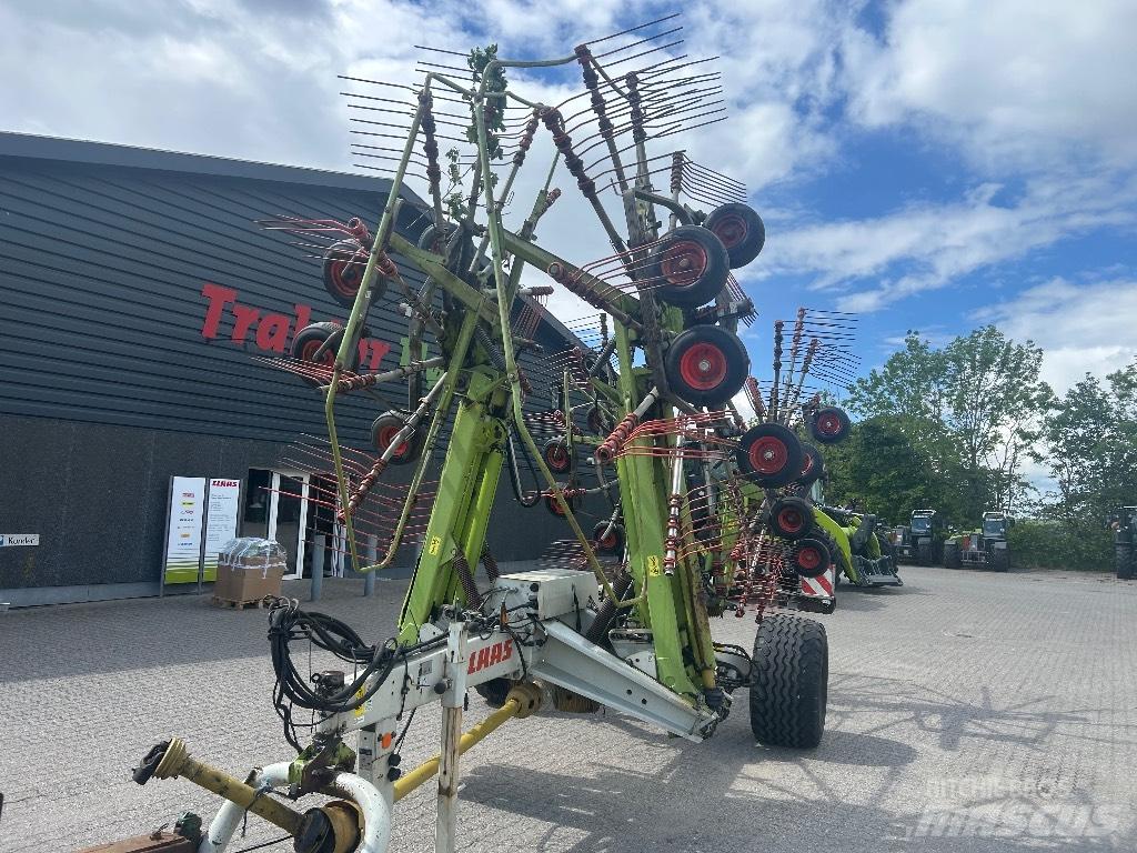 CLAAS Liner 3500 犁耙和摊草机