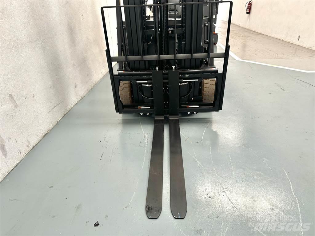  CPD18TVL 电动叉车