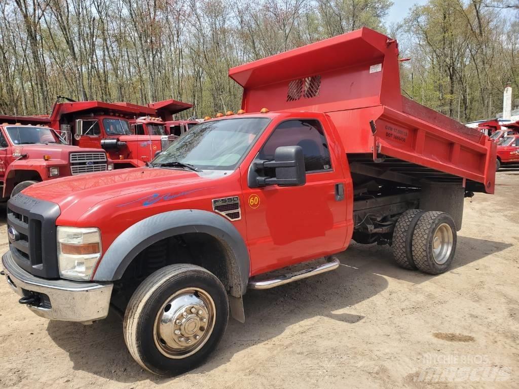 Ford f550 皮卡车