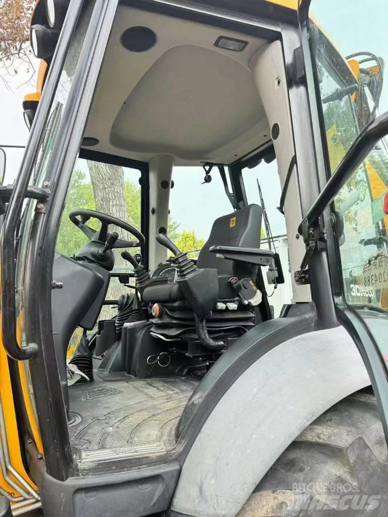 JCB 3 CX ECO 反铲装载机