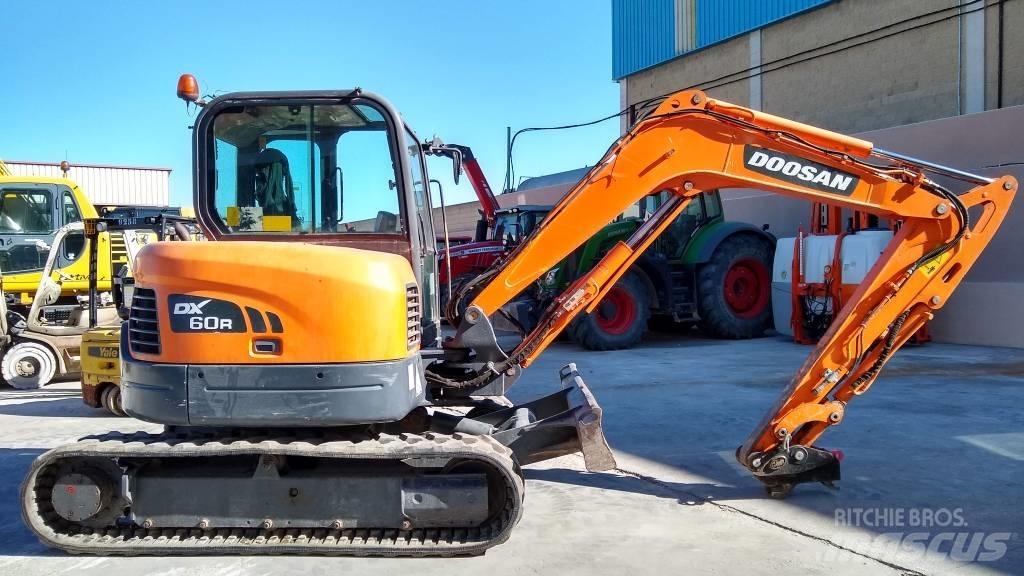 Doosan DX 60 R 小型挖掘机