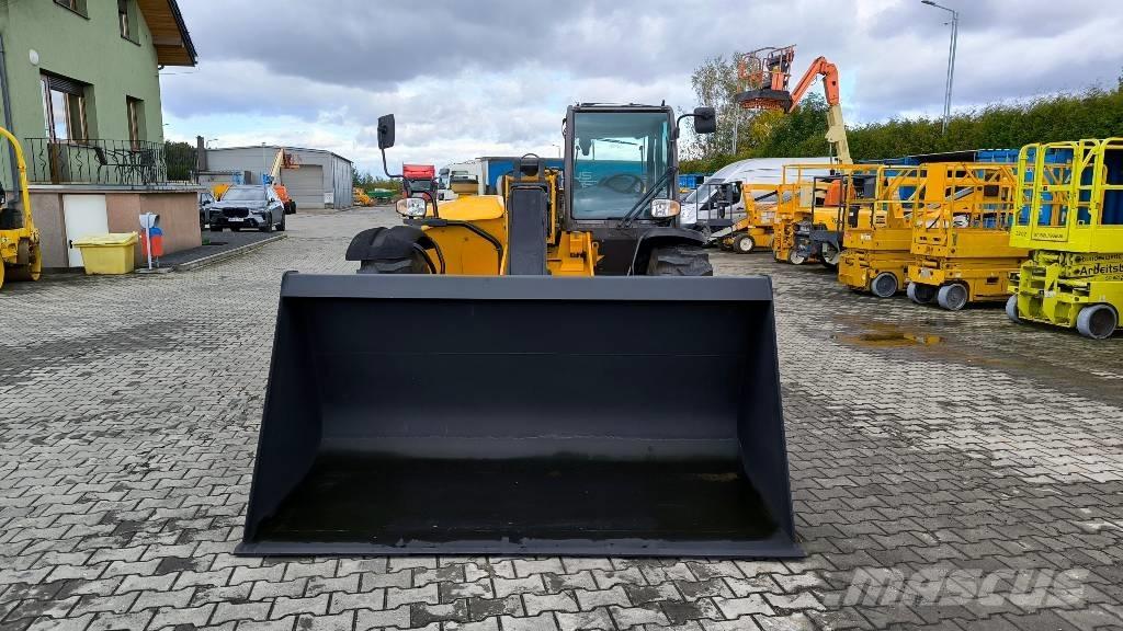 Manitou MT 932 伸缩臂叉装车|叉装车