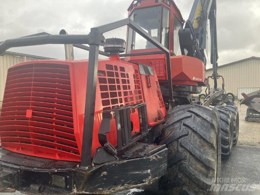 Komatsu 931 收割机