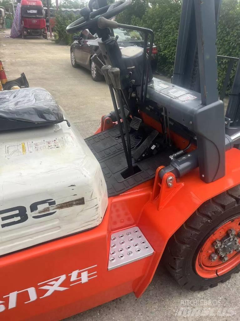 Heli CPC 30 柴油叉车