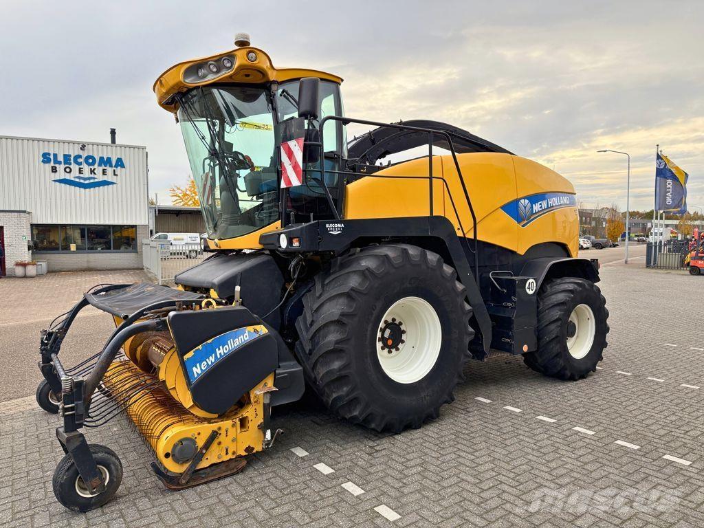 New Holland FR9050 自走式青贮饲料收割机