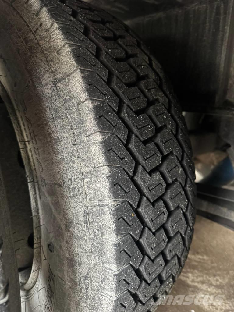 Broshuis jumbo 平板半挂车\侧翻自卸半挂车