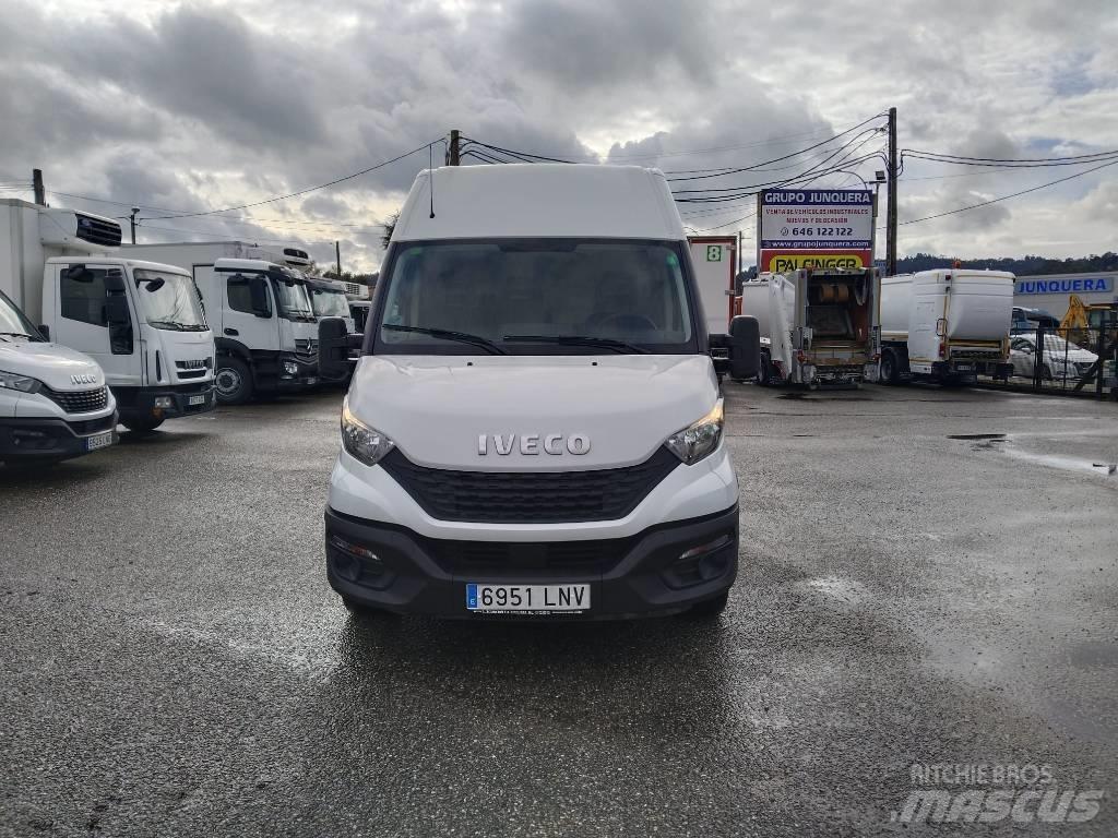 Iveco DAILY 35S16 商务面包车