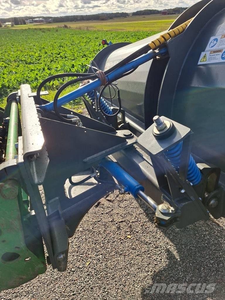 Snowek Alueaura 推雪机