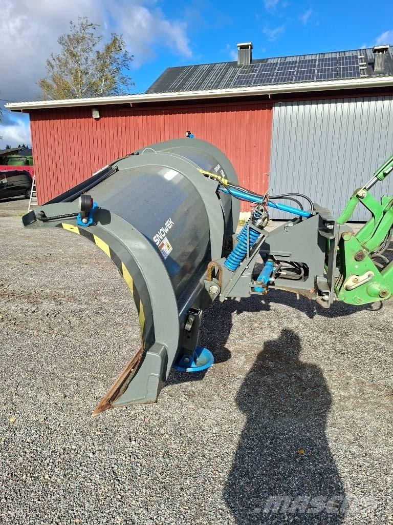 Snowek Alueaura 推雪机