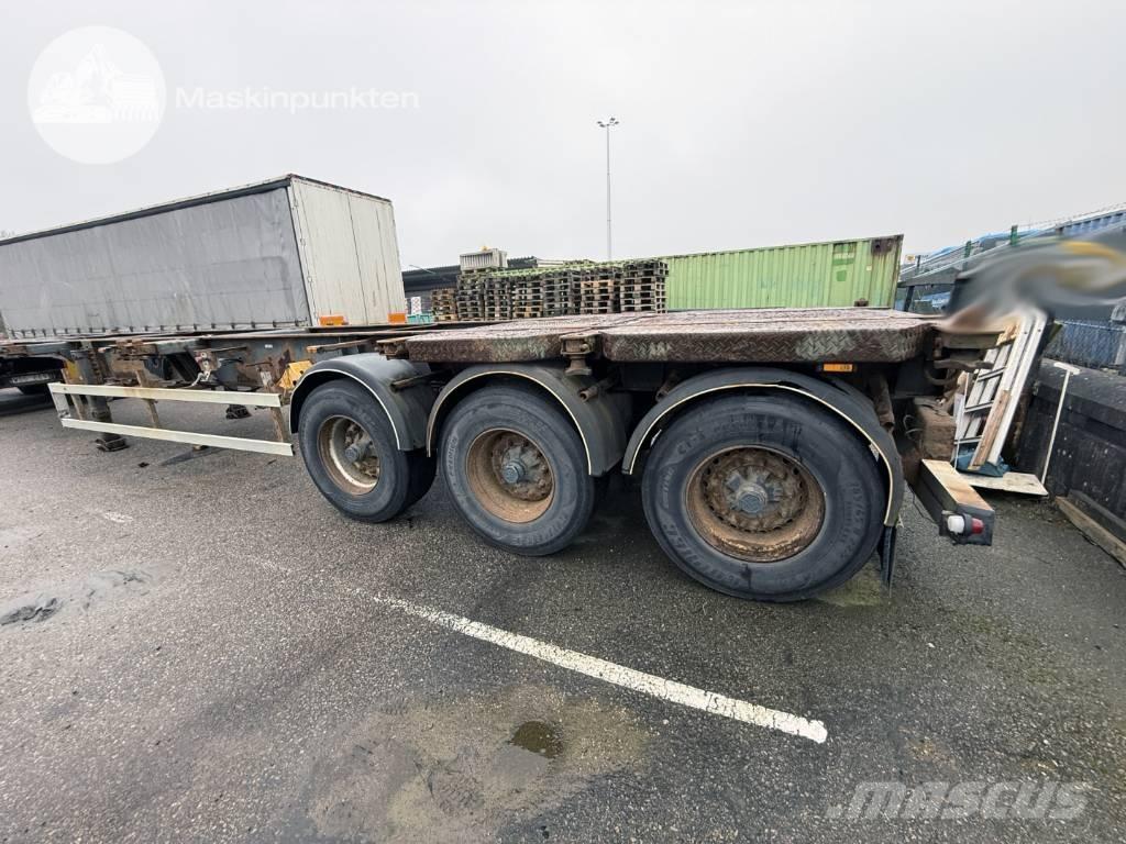 Schweriner CS 40 集装箱半挂车