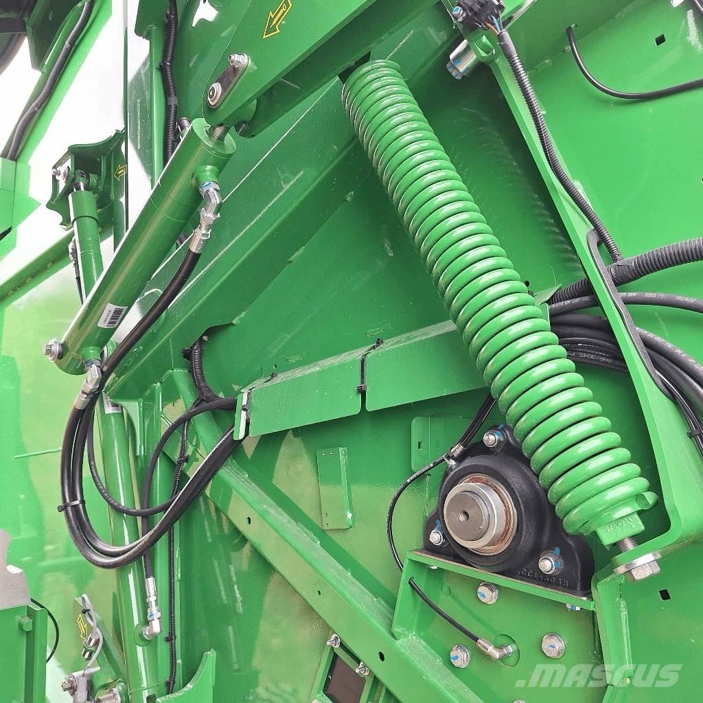 John Deere V461M 圆捆打捆机