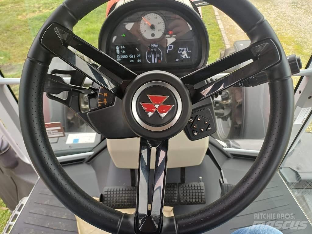 Massey Ferguson 6 S 拖拉机/农用车