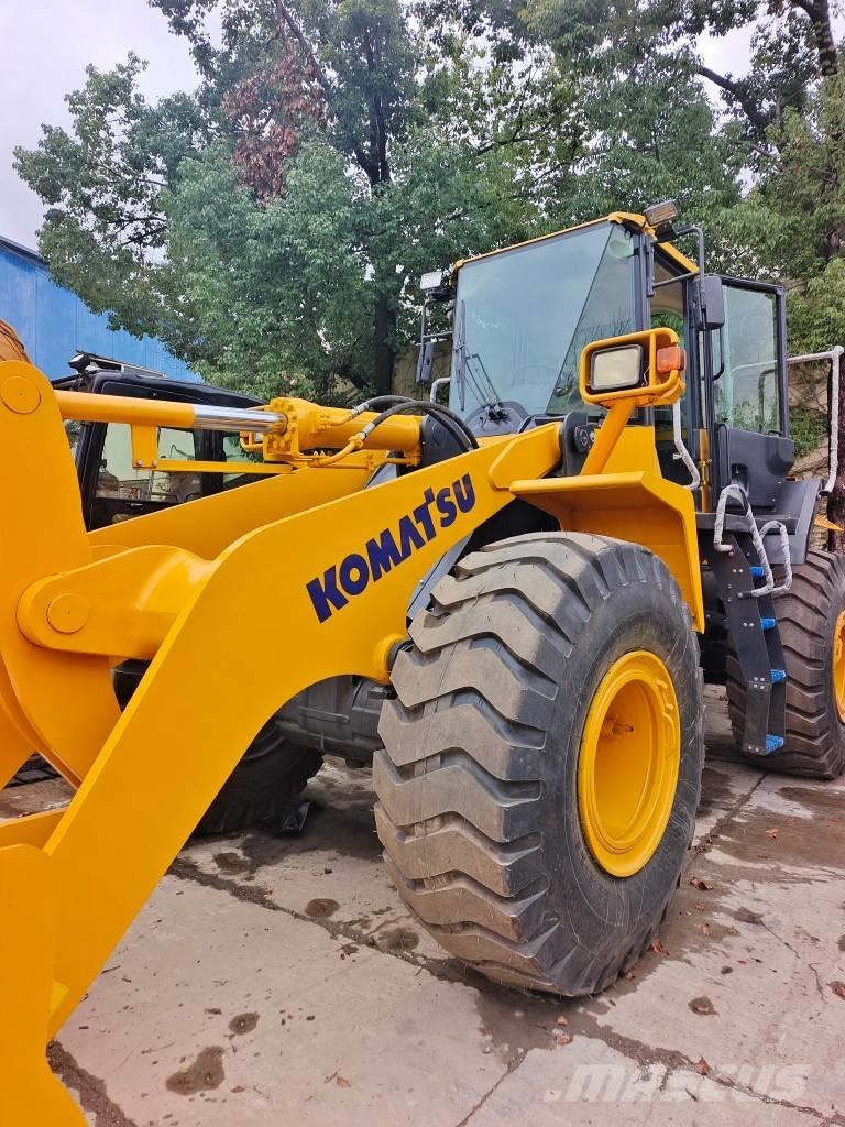 Komatsu WA 380 轮式装载机