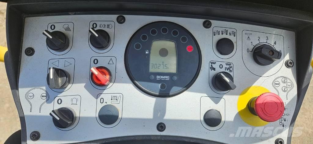 Bomag BW 100 ACM-5 复合式压路机