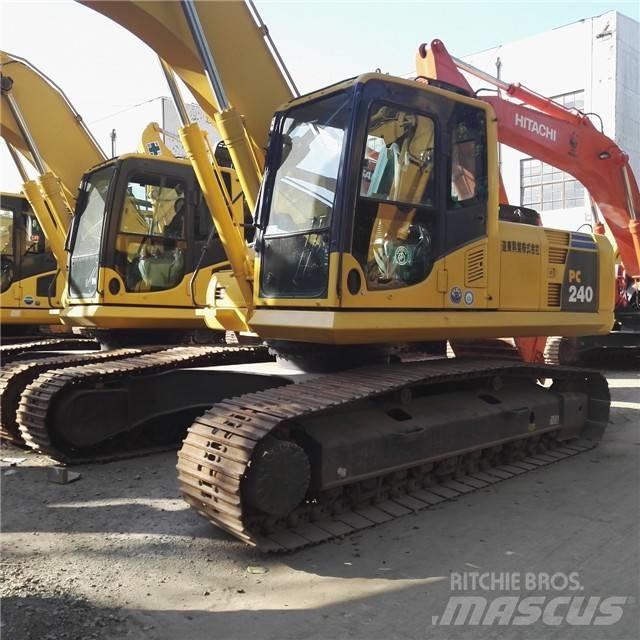 Komatsu PC 240 履带挖掘机