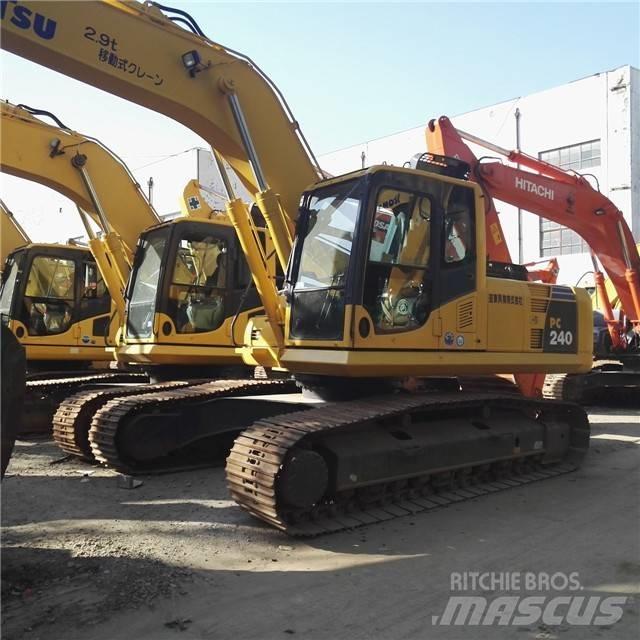 Komatsu PC 240 履带挖掘机