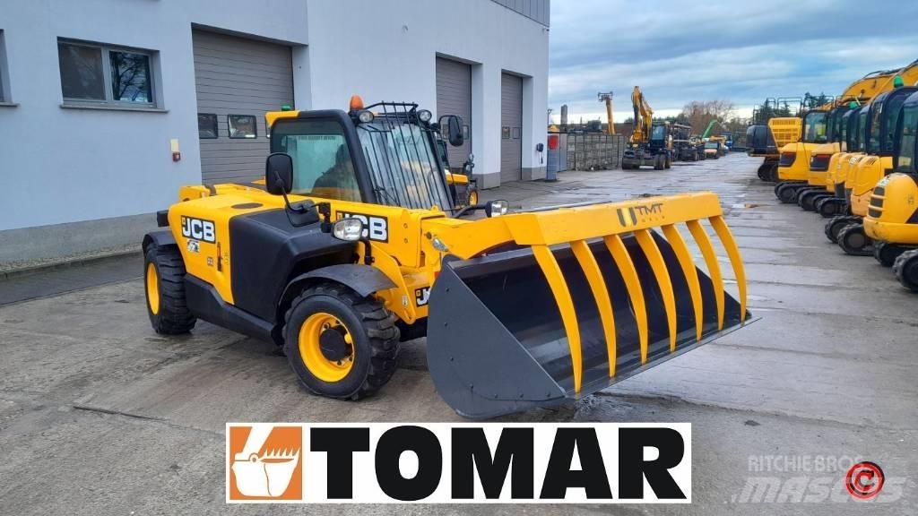 JCB 525-60 伸缩臂叉装车|叉装车