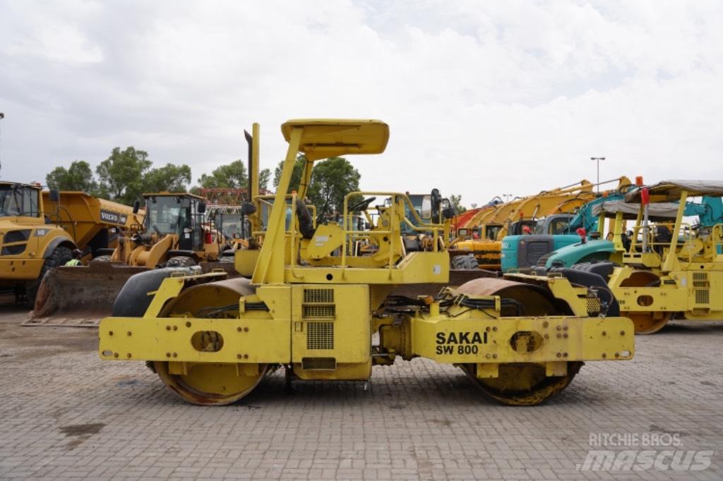 Sakai SW 800 双轮压路机