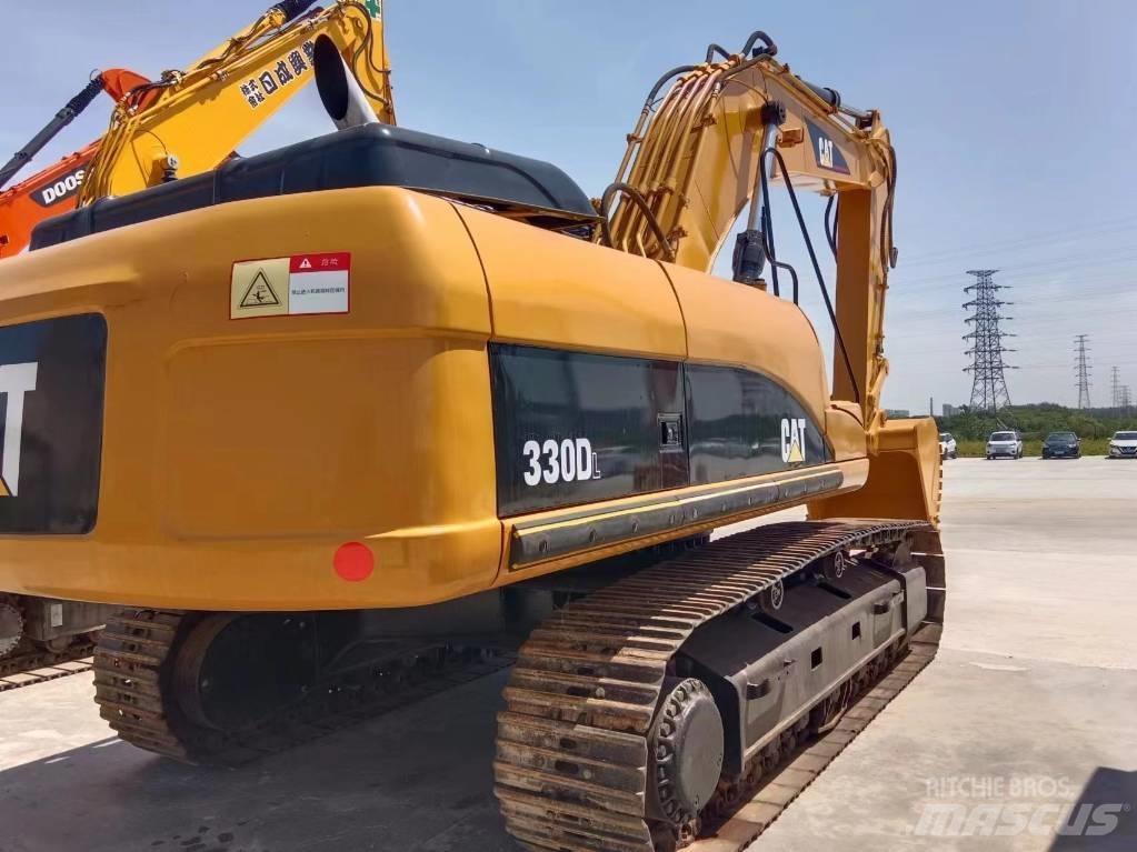 CAT 330 履带挖掘机