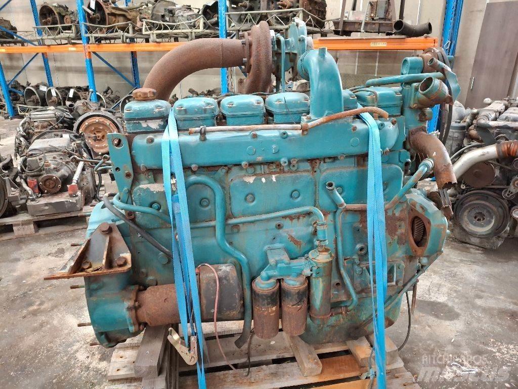 Volvo TD100A 发动机