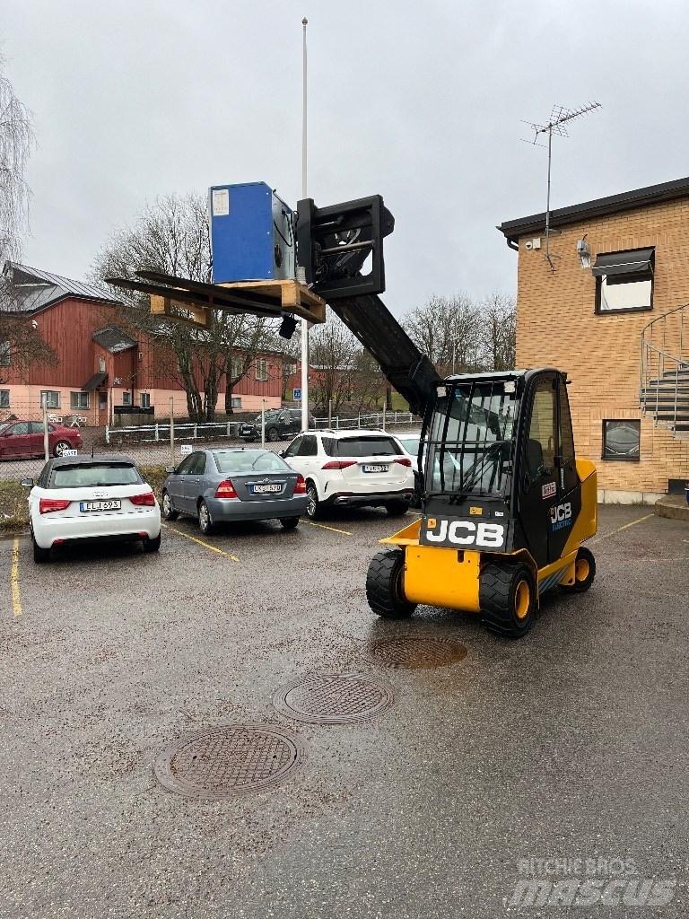 JCB TLT30-19E 电动叉车