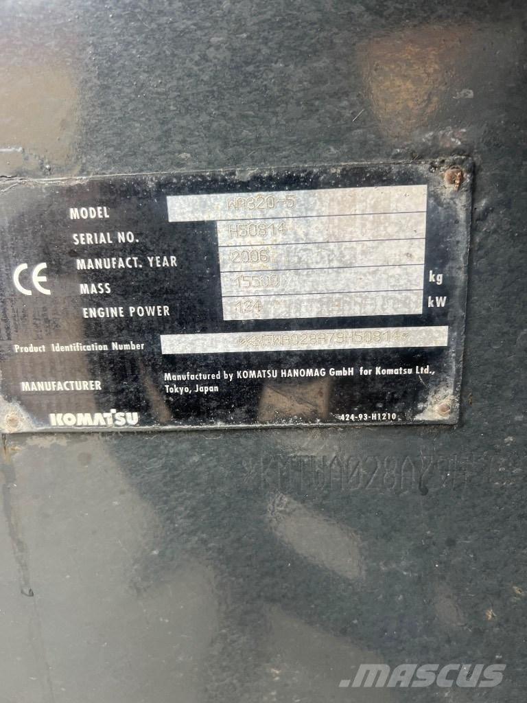 Komatsu WA 320-5 轮式装载机