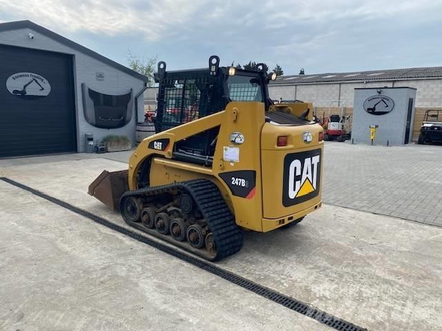 CAT 247 B 3 滑移装载机