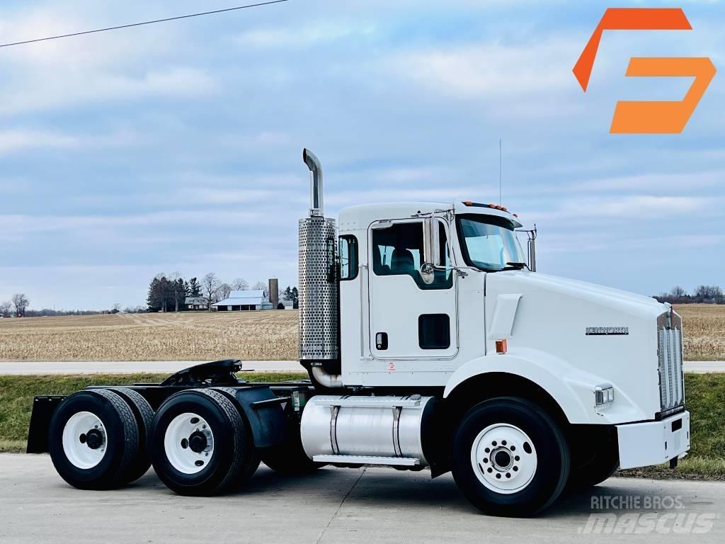 Kenworth T 800 牵引车