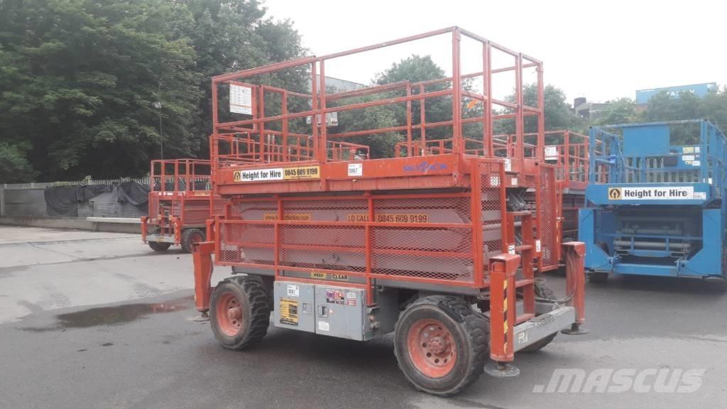 SkyJack SJ 7135 RT 剪叉式升降机