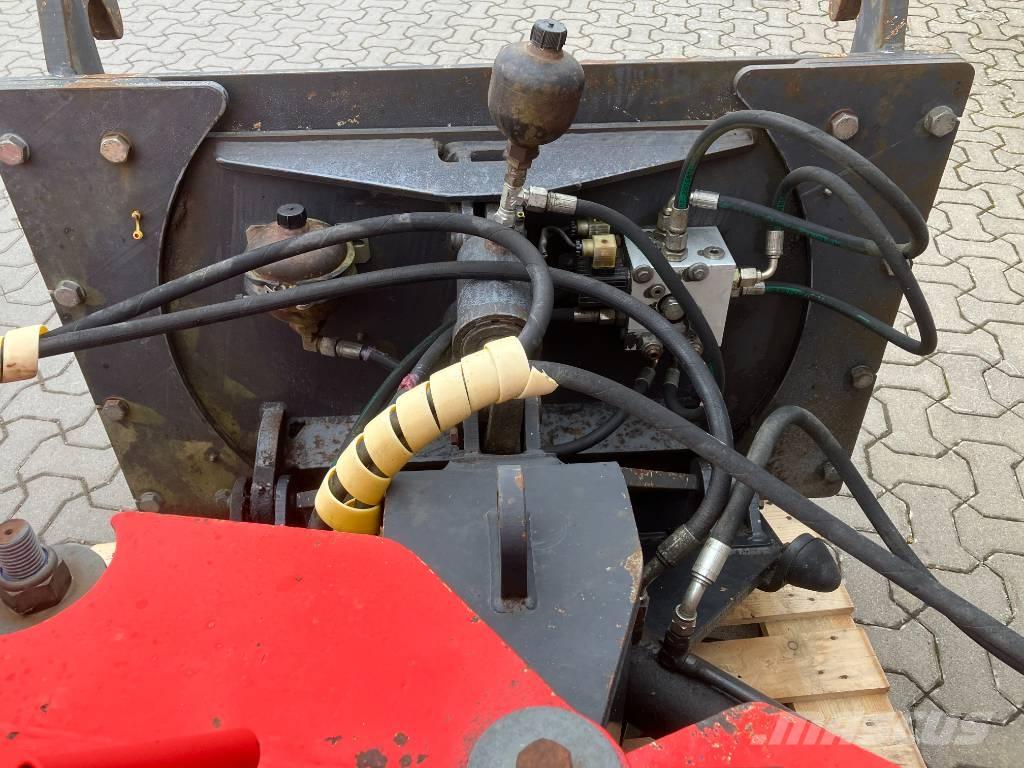 Mählers 320 铲雪车