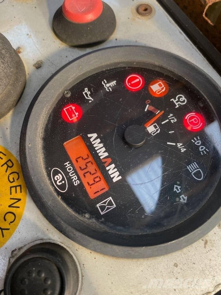 Ammann AV 12-2 双轮压路机