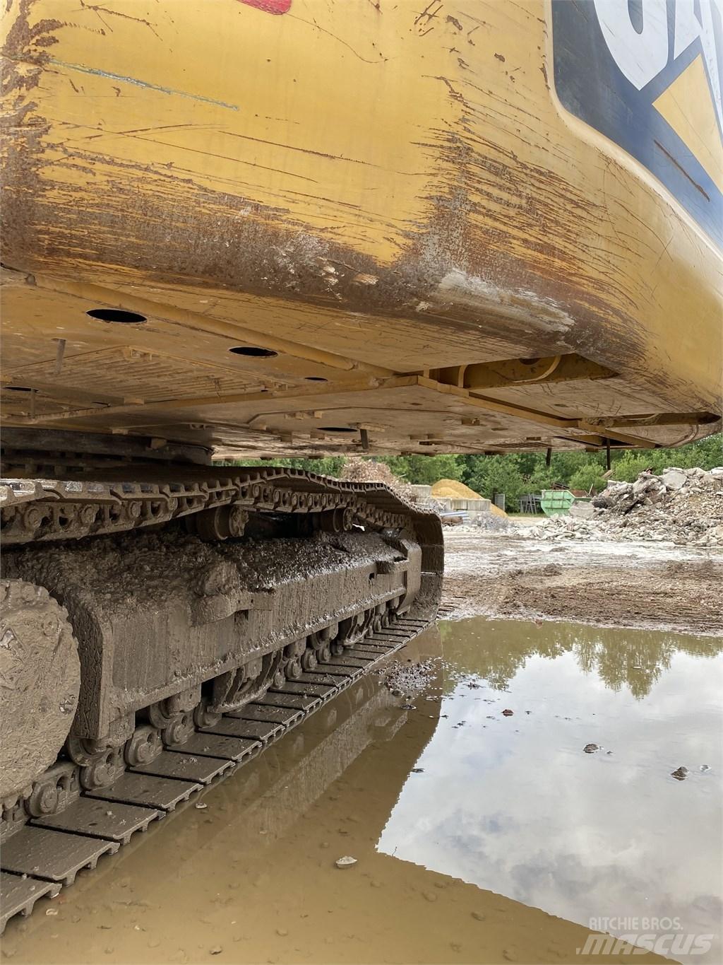 CAT 326 FLN 履带挖掘机