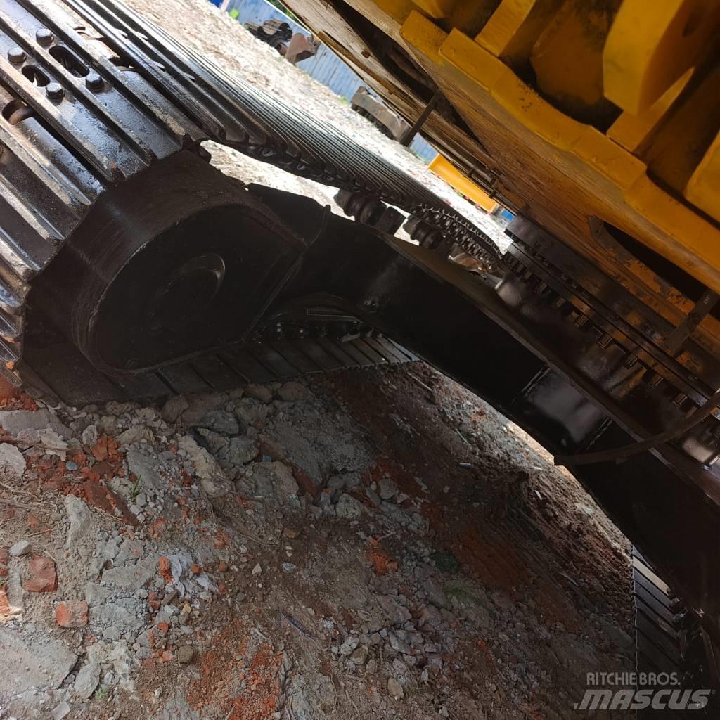 CAT 320 GC 轮式挖掘机
