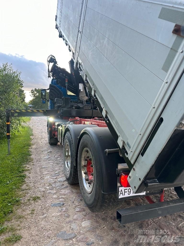 Volvo FM 450 自卸式货车