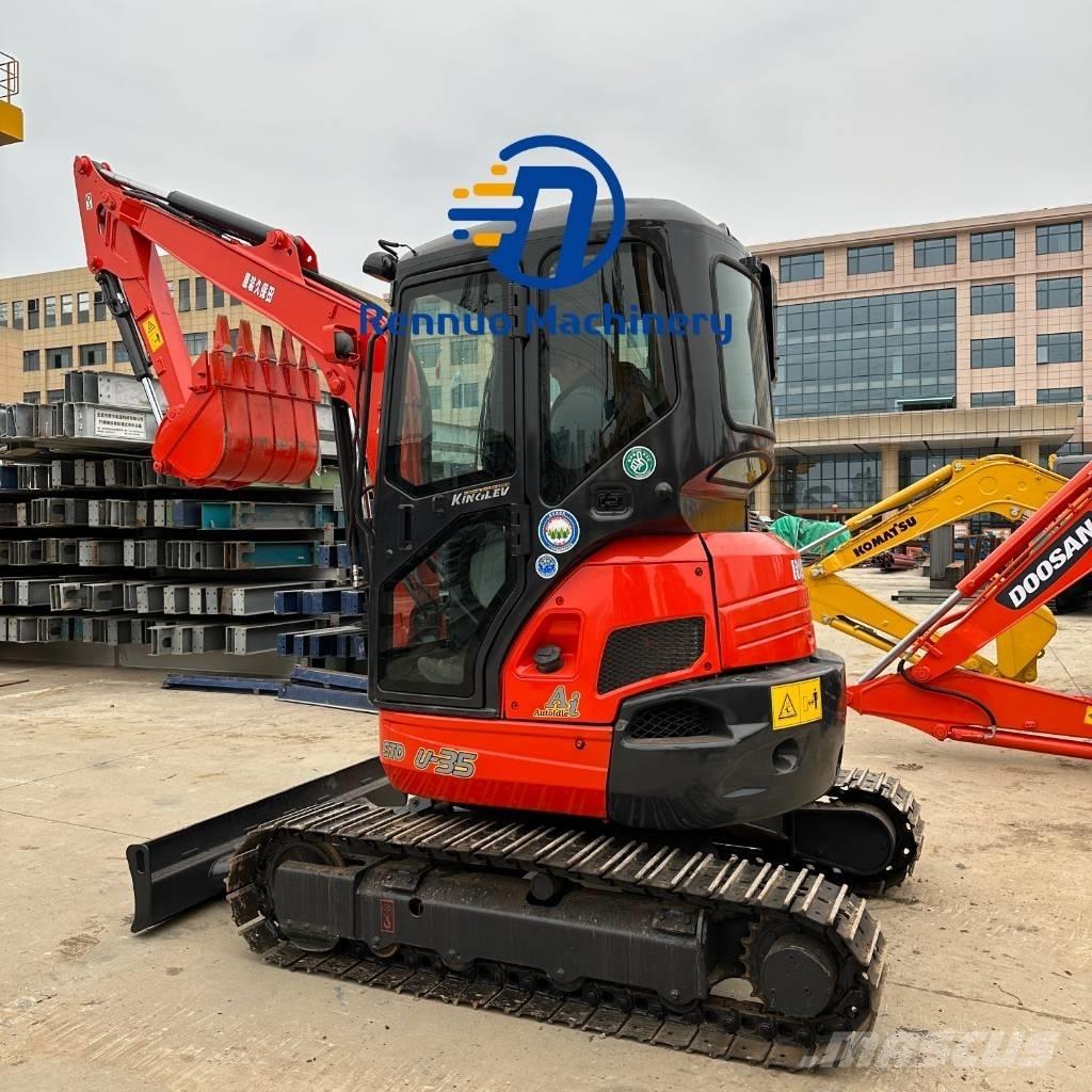 Kubota U 35 小型挖掘机