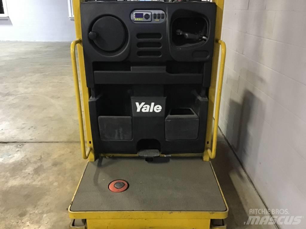 Yale OS030EFN24TE95 中端式装载机