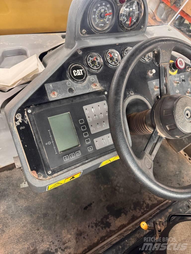 CAT RM 300 沥青再生设备