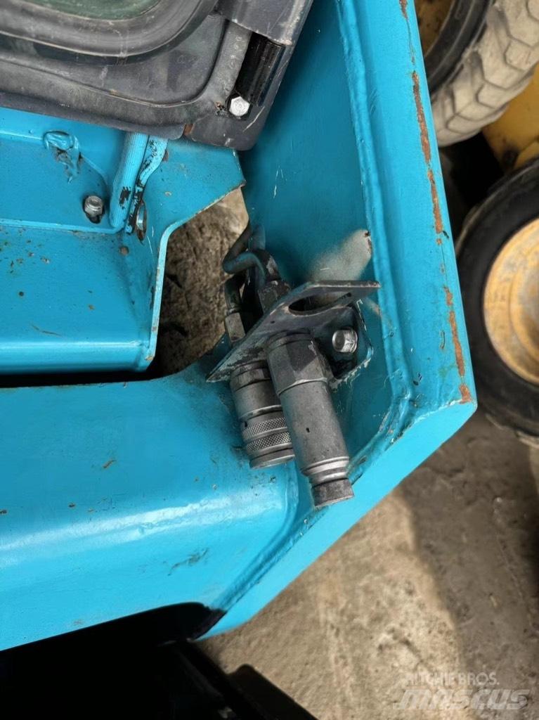 Bobcat S 70 滑移装载机