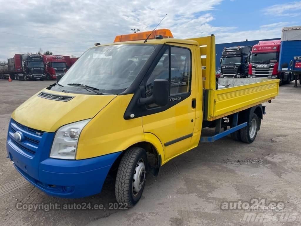 Ford Transit 皮卡车