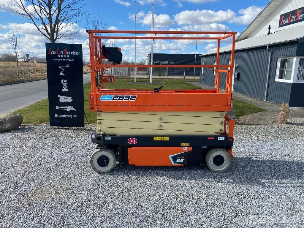 JLG ES 2632 剪叉式升降机
