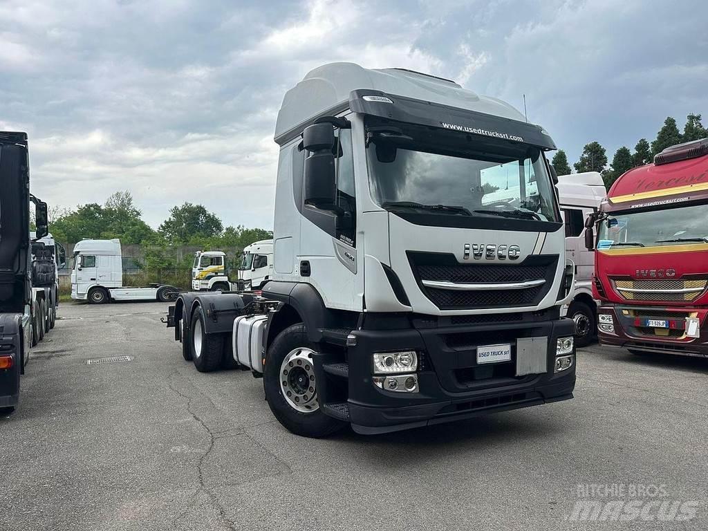 Iveco Stralis 460 平板车