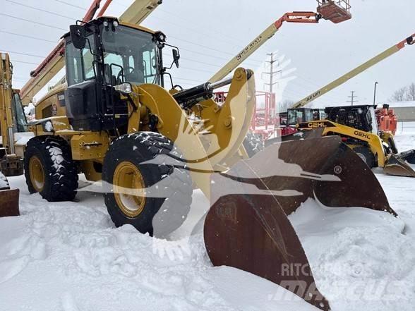 CAT 938M 轮式装载机