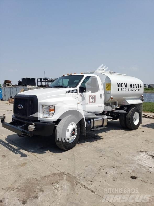 F & R F750 木材运输半挂车