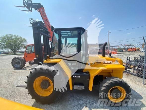 JCB 940 越野叉车|叉装车