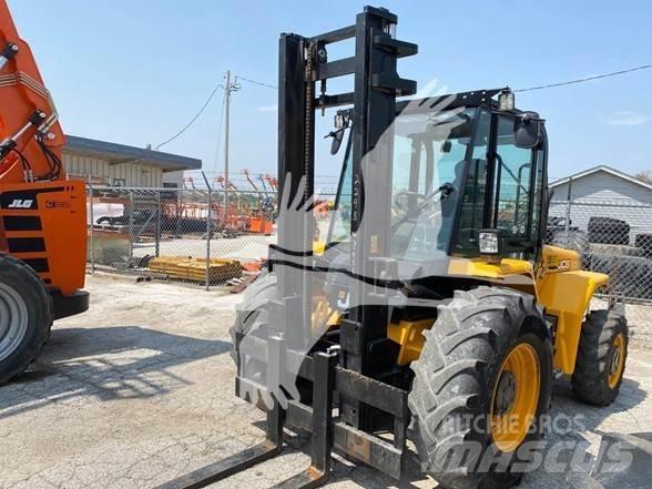 JCB 940 越野叉车|叉装车