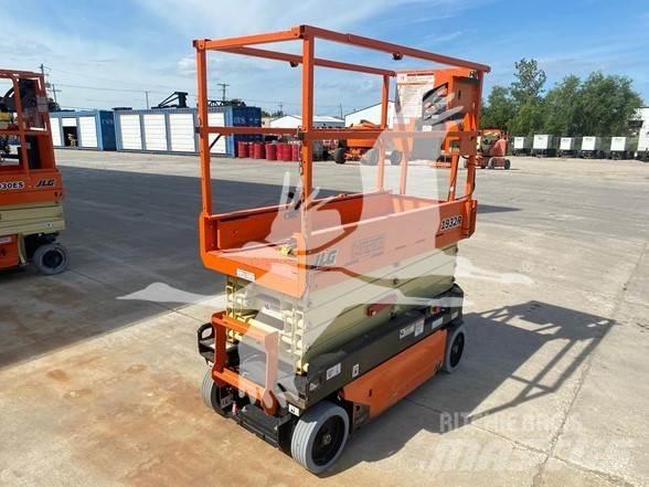 JLG 1932R 剪叉式升降机