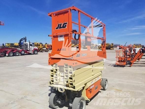 JLG 2632ES 剪叉式升降机