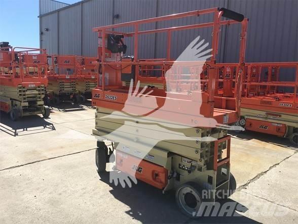 JLG 2632ES 剪叉式升降机